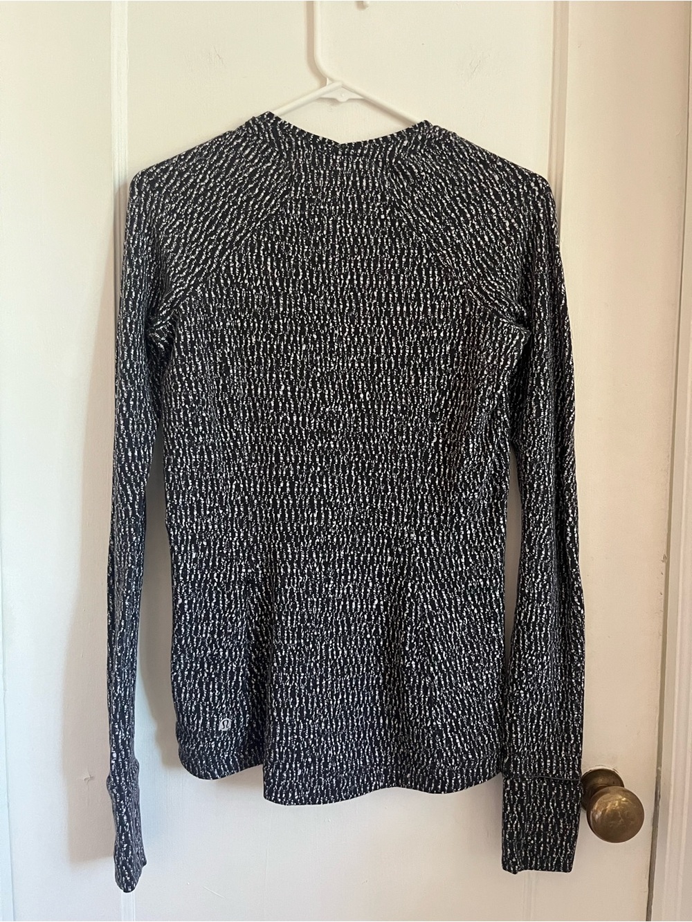 Lululemon Runderful Long Sleeve - Picture 2 of 9